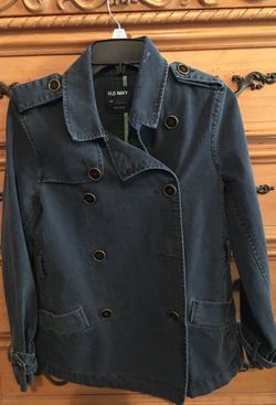 OLD NAVY DENIM JACKET SIZE MEDIUM