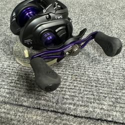Daiwa Pro Rex  TW100 HSSV Casting Fishing Reel New In Box. 
