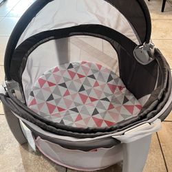 On The Go Bassinet 