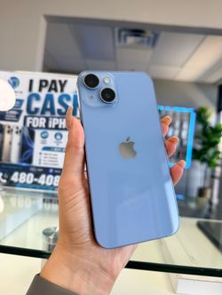 Unlocked iPhone 14 scratched screen 128gb blue color