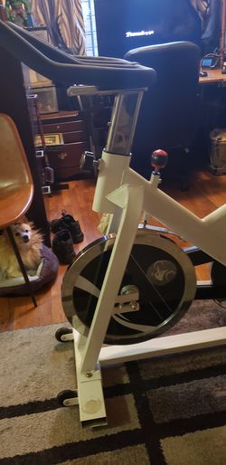 Heavy Duty Stationary Exercise Bike – Indoor Cycling Flywheel Trainer