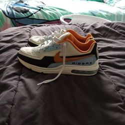 Nike Air Maxs
