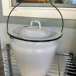 Vintage Enamel Ware Chamber Pot Bucket w/ Lid Wood Handle Farmhouse Decor 11”