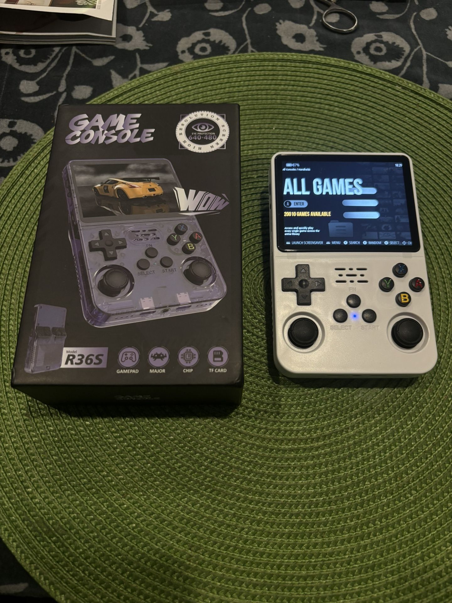 Brand New R36S Portable Handheld 64 GB in White