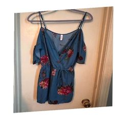Quality Ladies' Clothing Modern and Smooth Designs shake crime