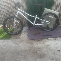 Specialized Hotrock 24