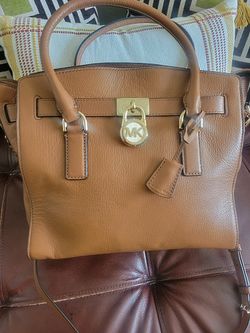 Micheal Kors  Leather Handbag 