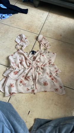 pink forever 21 flower top size m