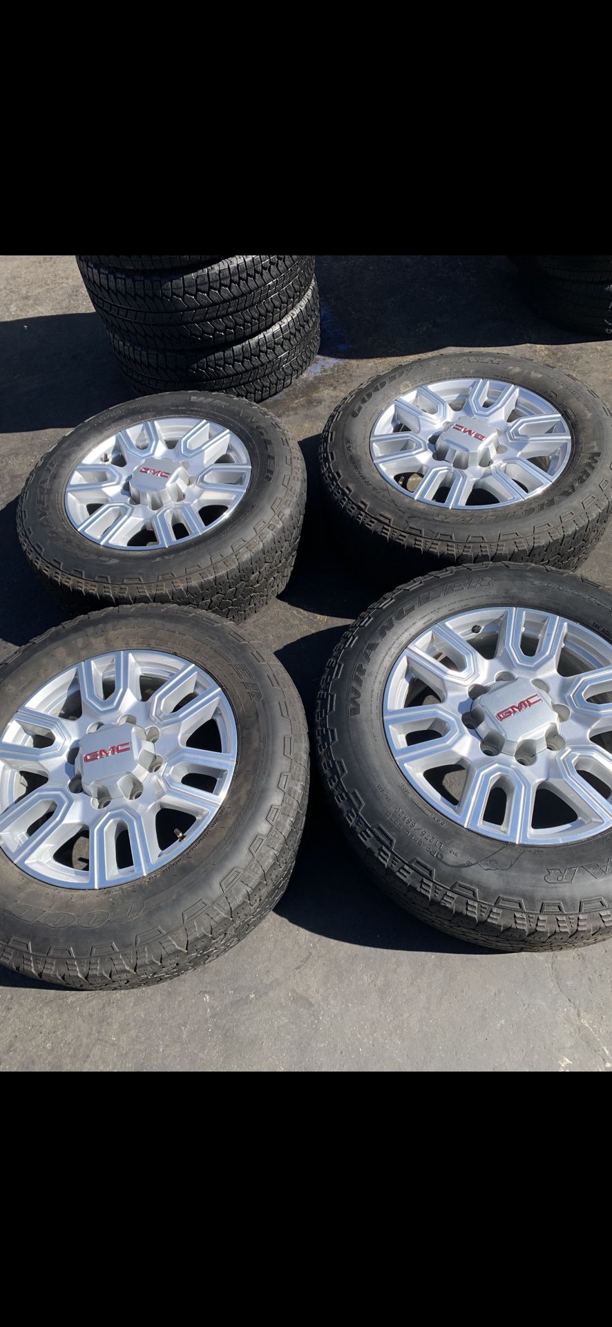20” CHEVY GMC 2500 AT4 WHEELS AND TIRES for Sale in Visalia, CA OfferUp