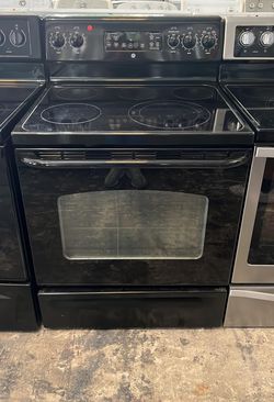 GE Stoves Electric Black With Self cleaning
