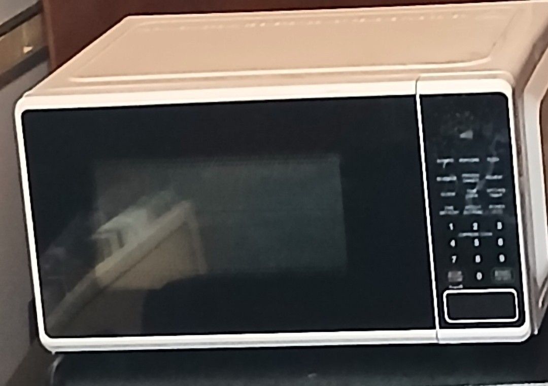 Dorm Microwave