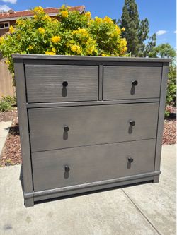Gray Solid Wood Simmons Dresser Chest of Drawers Furniture Great Condition