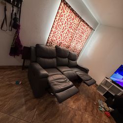Recliner couch