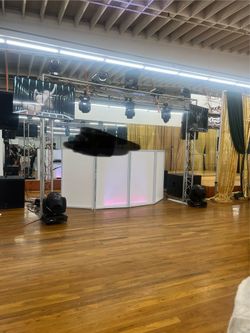 Dj booth