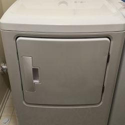 Insignia Washer/Dryer