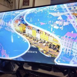 55" Vizio chromcast smart tv streaming apps 4k great condition like new less than 8 months old.  Great Quality Pic No Scratch 