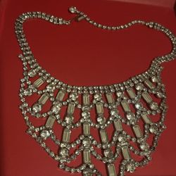 Beautiful Rhinestone “Wess “Vintage Bib Necklace