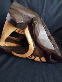 Wooden Saber Tooth Tiger Head Mint