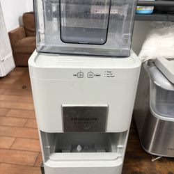 sphered ice making machine 