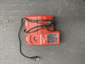 Milwaukee M18 Charger