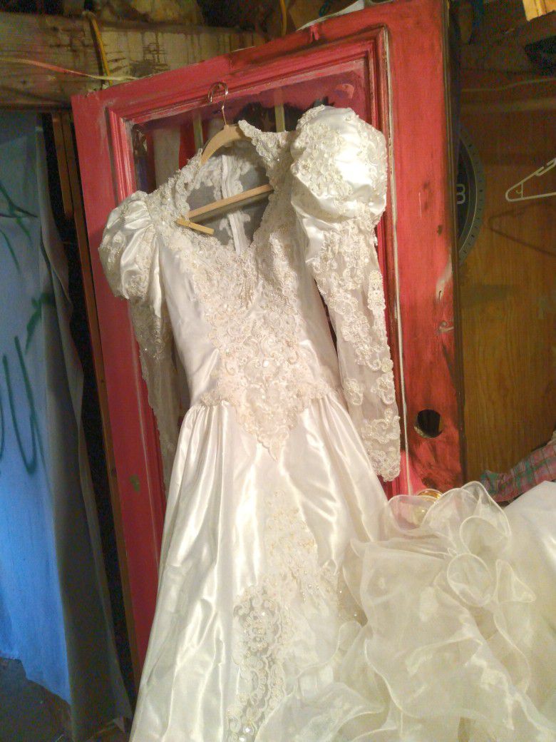 Wedding Dress Never Used