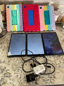 Samsung tablets 3 available $25 each whit cover and charger