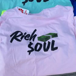 $20 t-shirts today and Mother’s Day weekend hmu ‼️💯✅🥰