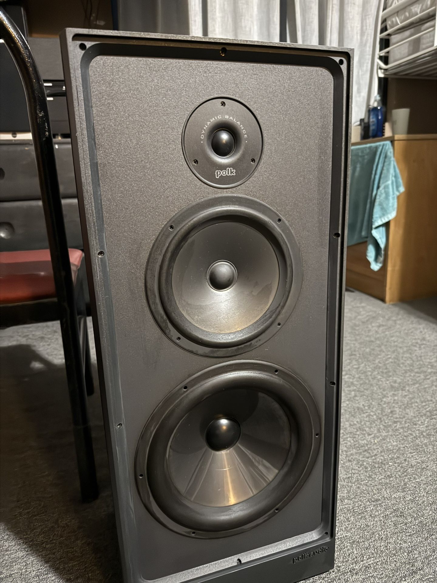 Tawer Speakers Very Nice By Polk Audio