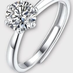 Moissanite Stud Ring