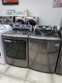 LG top load washer and gas dryer set