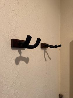 Guitar hooks -2 together