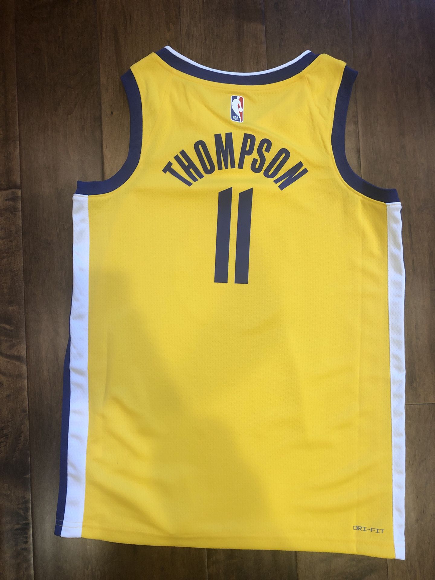 Klay Thompson Yellow Golden State Warriors Hardwood Classics Swingman Badge  Jersey - The City Classic Edition for Sale in San Ramon, CA - OfferUp
