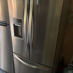 French Door 30 Wide Apt Size Refrigerator 
