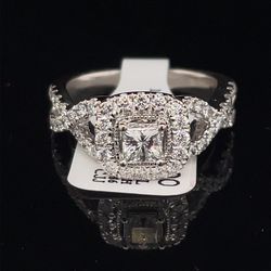 18KT White Gold Halo Diamond Ring SI2 6.10g .98CTW Size 6 176676