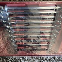 10 Pieces Wrench Snap On. Like New.  