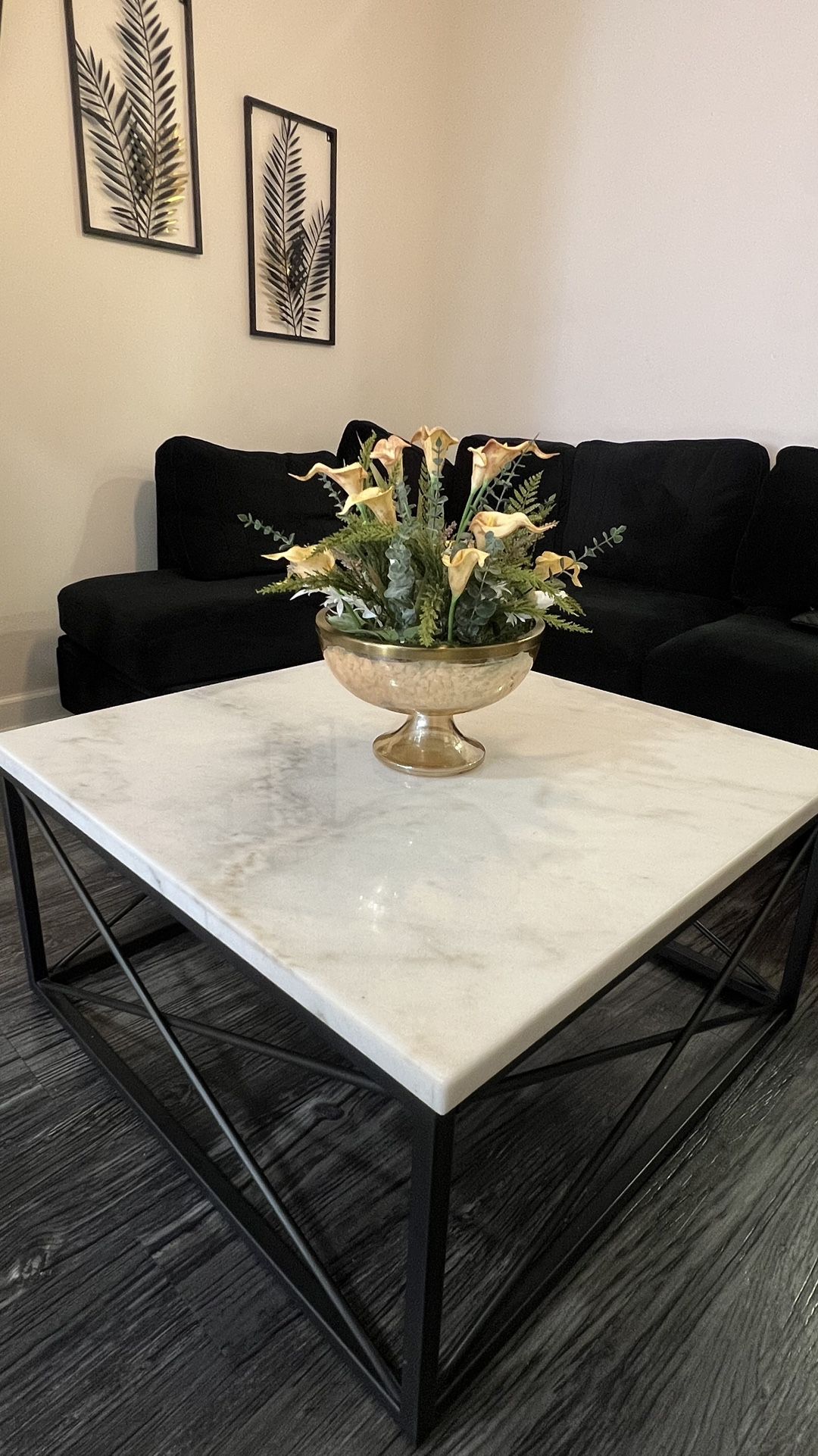Real Marble Table (negotiable Price)