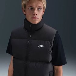 Nike Men's Sportswear Club Therma-FIT Puffer Vest