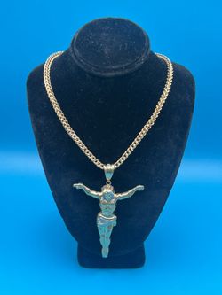 Foxtail Chain W/Jesus Pendant 