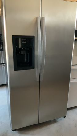 GE  Side-by-Side Counter Depth Refrigerator Fridge Side by Side With Ice Maker
