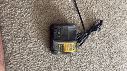 Dewalt 12-20v battery charger