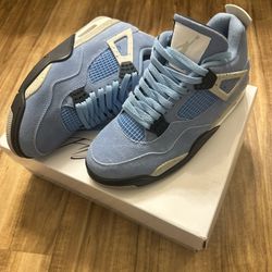 Air Jordan 4 Retro University Blue