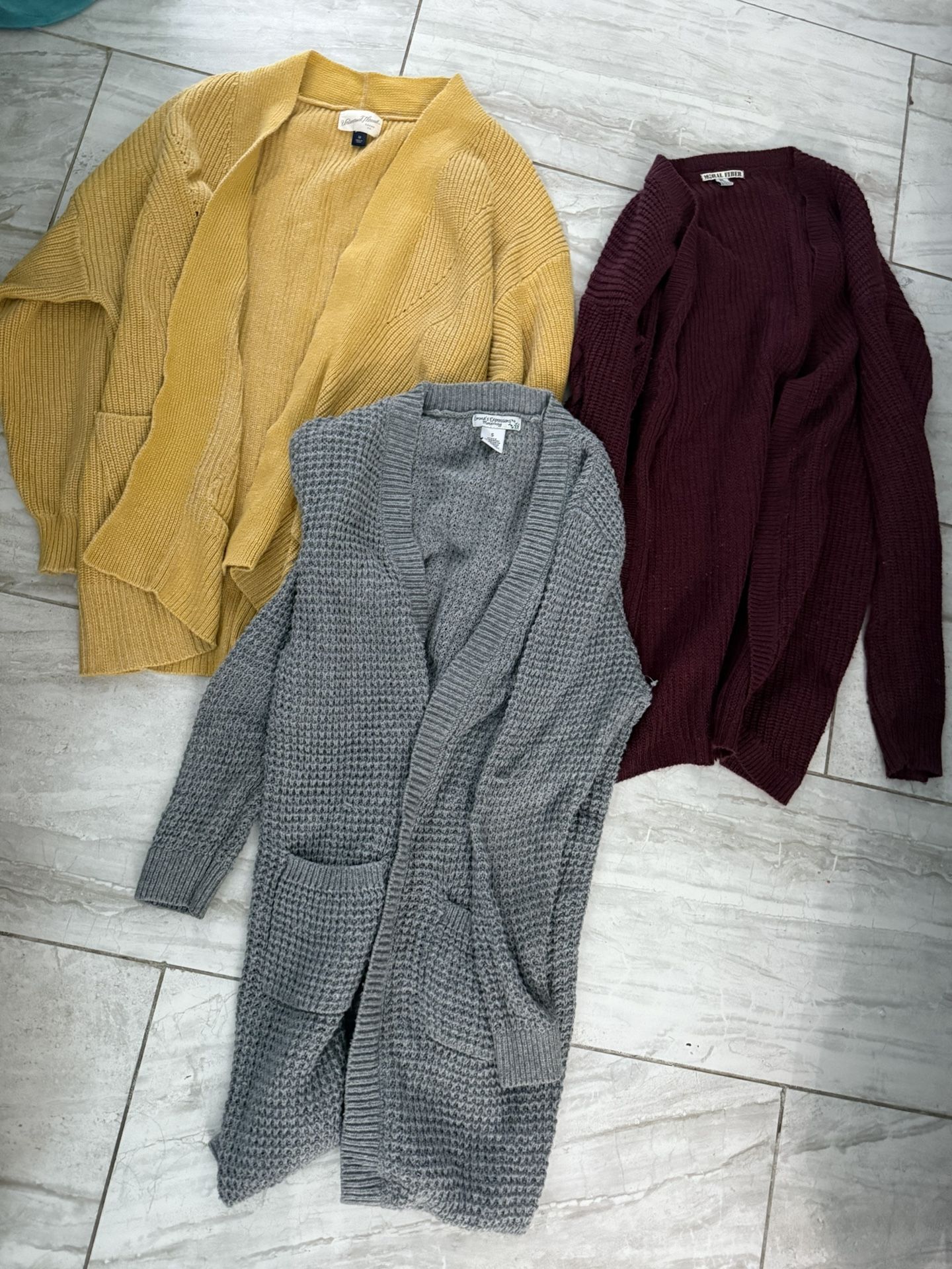 Women Cardigan / Sweater