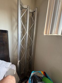 (2) Stage Box Truss 6.5ft & White Totem Plates New