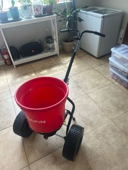 Chapin turf seed spreader