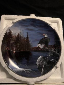 The Bradford Exchange Sentinel of the Night Limited Edition Collector Plate
