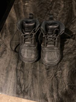 Toddler Nike size 5
