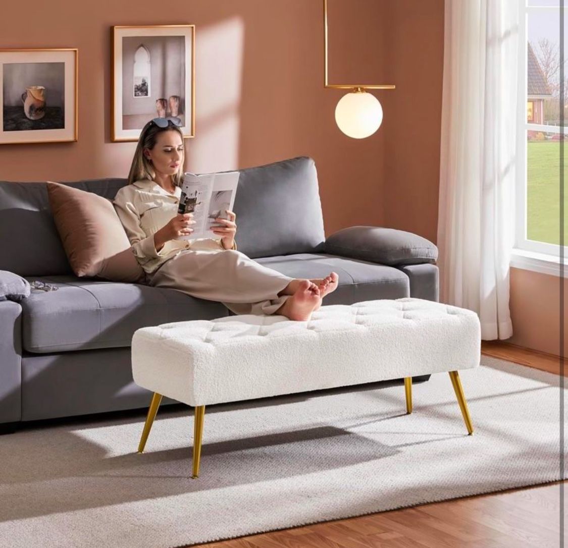 Ivory Boucle Ottoman 592931