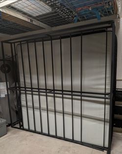 King Sealy mattress w/ metal boxspring