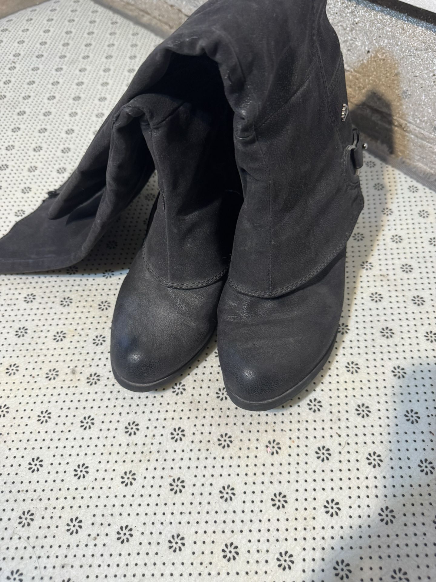 Women Boots Size 10