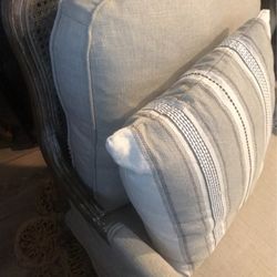 Pearlier Accent Chair